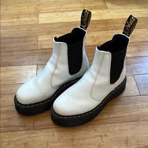 Dr. Martens 2976 Smooth White Leather Platform Chelsea Boot